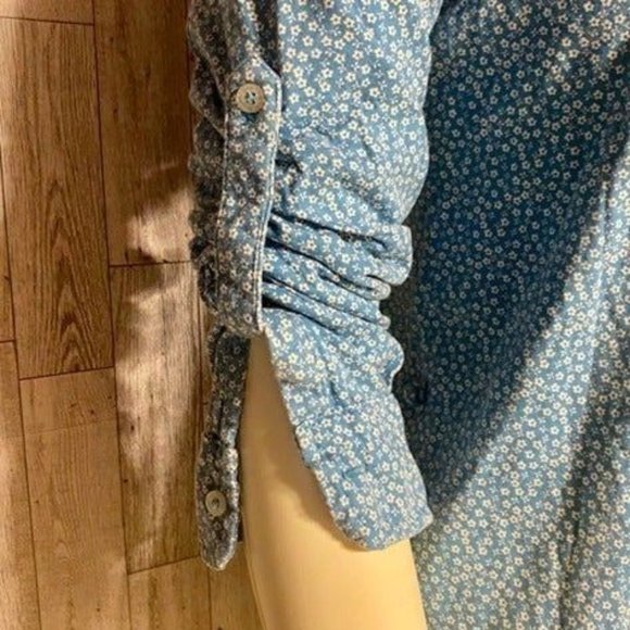 Nautica Blue Henley Blouse with Small White Flowers by Land's End Size M 10-12 - Picture 4 of 6